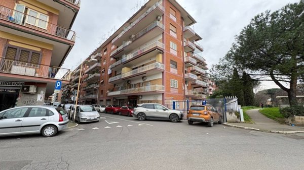 casa indipendente in vendita a Roma in zona Collatino