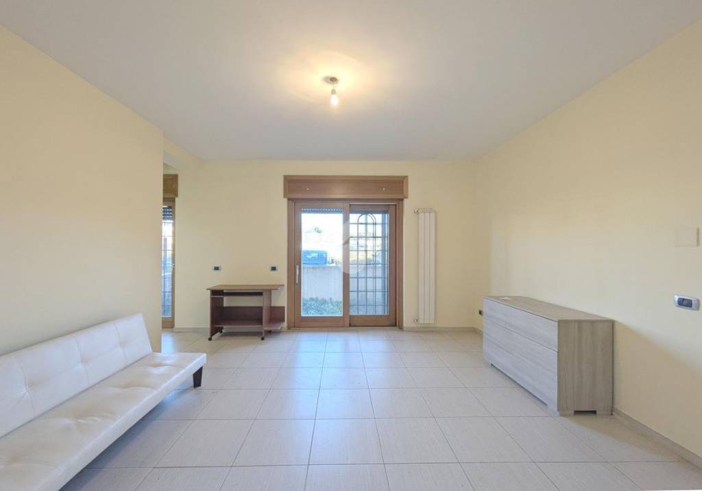 appartamento in vendita a Roma in zona Giardini di Corcolle