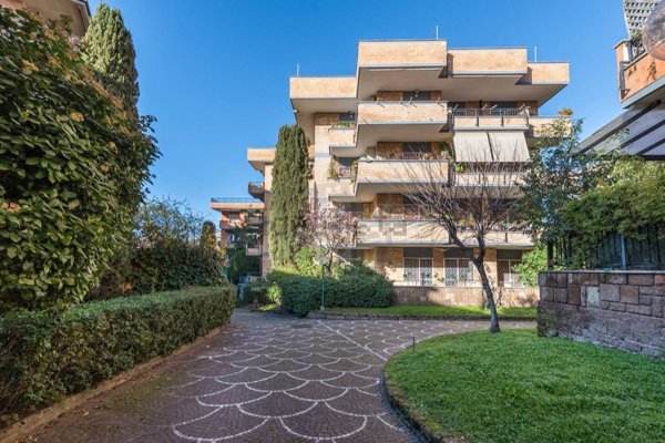 appartamento in vendita a Roma in zona Giuliano Dalmata