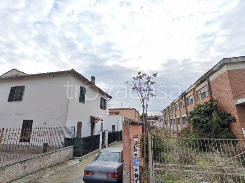 appartamento in vendita a Roma in zona Tor Sapienza