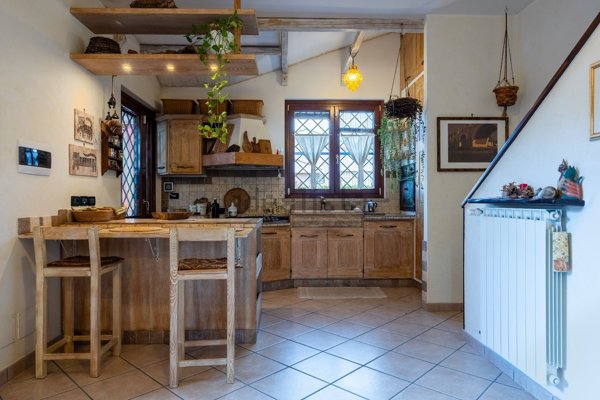 casa indipendente in vendita a Roma in zona Infernetto