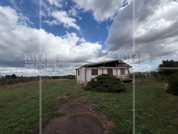 casa indipendente in vendita a Roma in zona Ardeatino