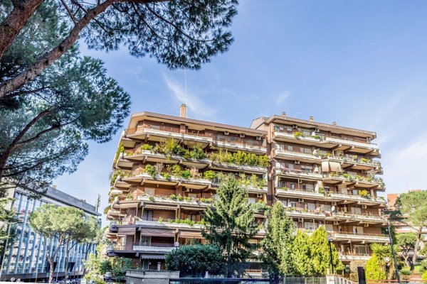 appartamento in vendita a Roma in zona EUR