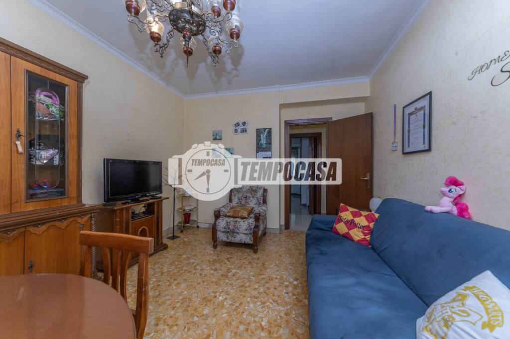 appartamento in vendita a Roma in zona Cinecittà