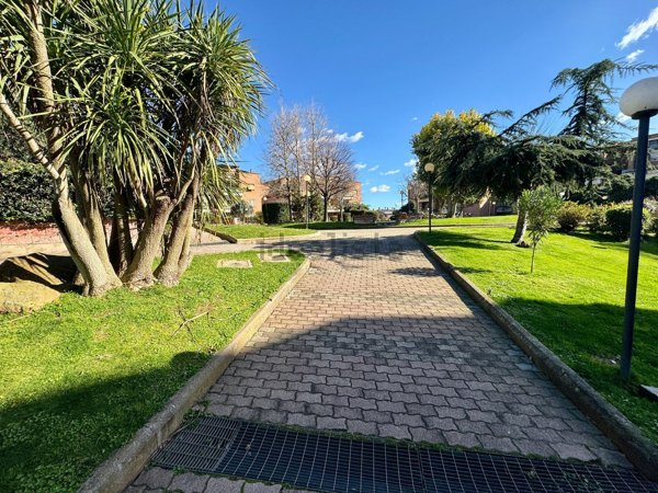 appartamento in vendita a Roma in zona Giuliano Dalmata