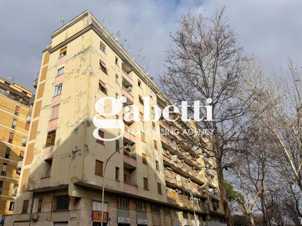appartamento in vendita a Roma in zona Collatino
