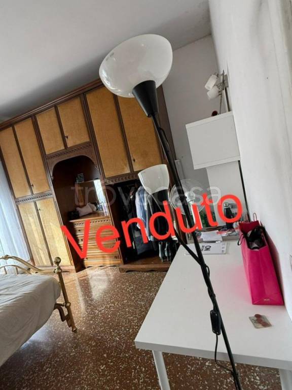 appartamento in vendita a Roma in zona Tuscolano