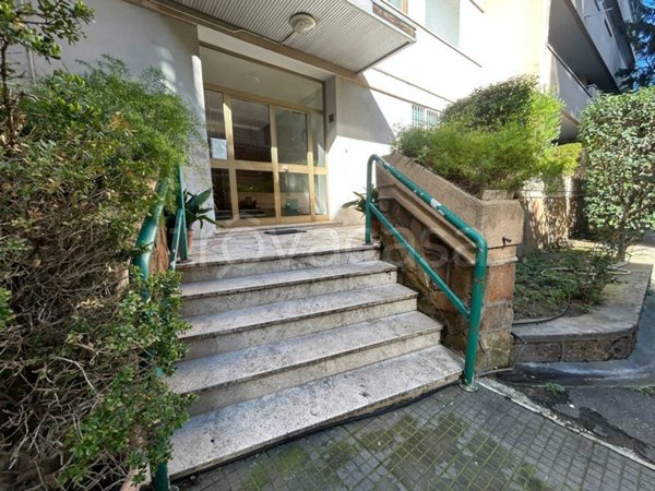 appartamento in vendita a Roma in zona EUR