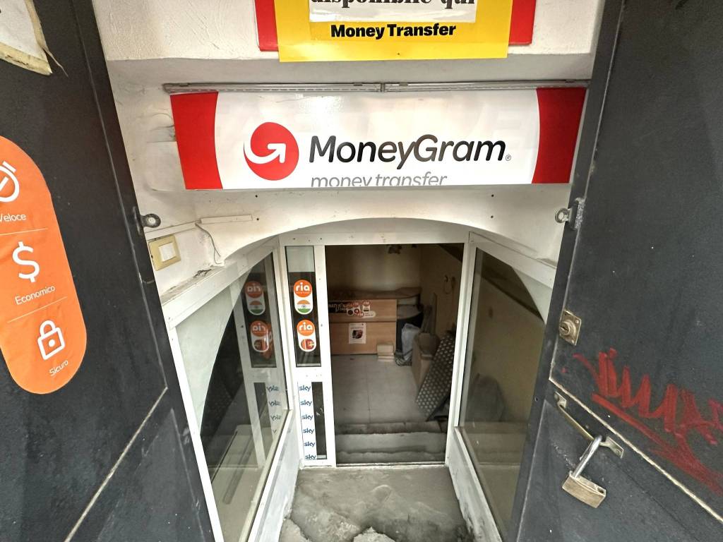 negozio in vendita a Roma in zona Salario