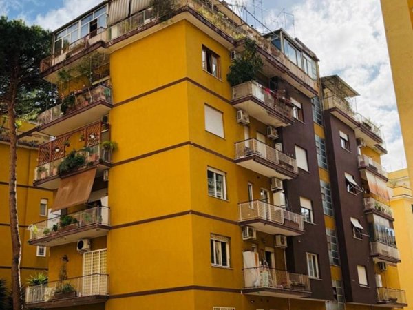 appartamento in vendita a Roma in zona Gianicolense