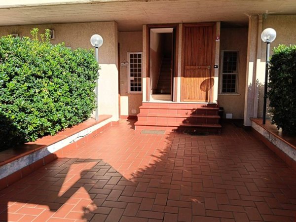 appartamento in vendita a Roma in zona Tor Bella Monaca