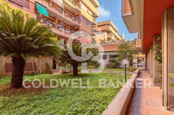 appartamento in vendita a Roma in zona Ostia