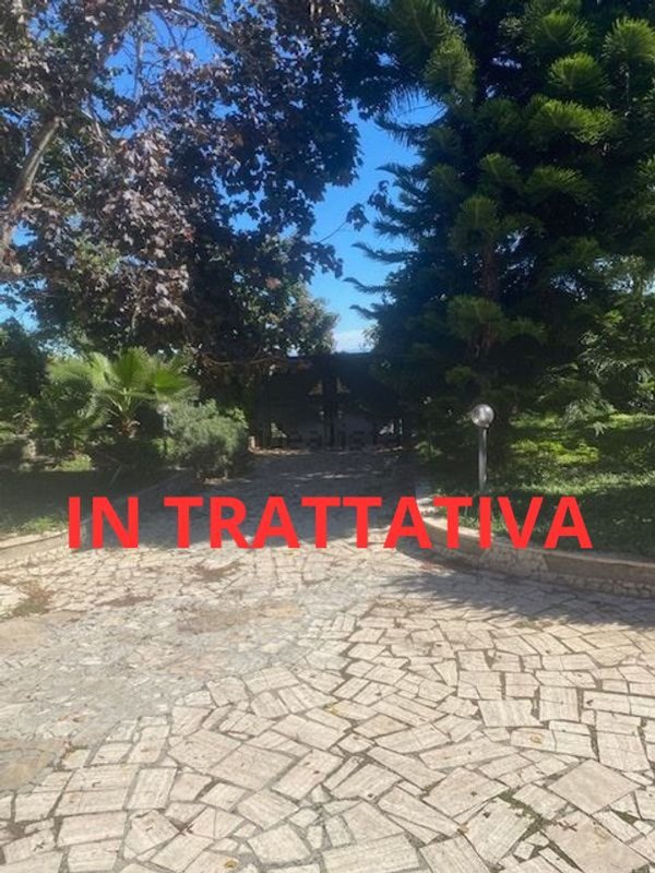 casa indipendente in vendita a Roma in zona Massimina/Casal Lumbroso