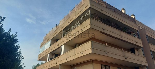 appartamento in vendita a Roma in zona Ponte di Nona