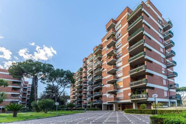 appartamento in vendita a Roma in zona Ardeatino