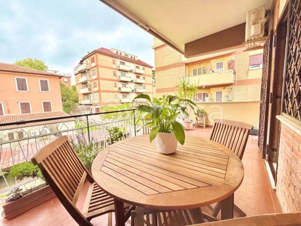 appartamento in vendita a Roma in zona Colle del Sole