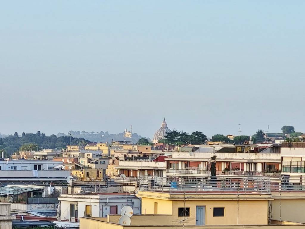appartamento in vendita a Roma in zona Gianicolense