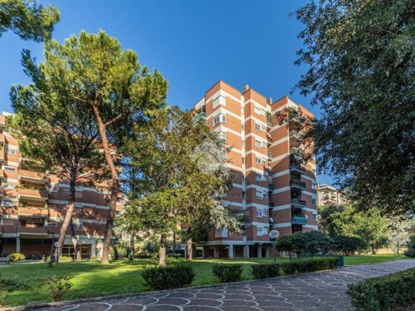 appartamento in vendita a Roma in zona Ardeatino