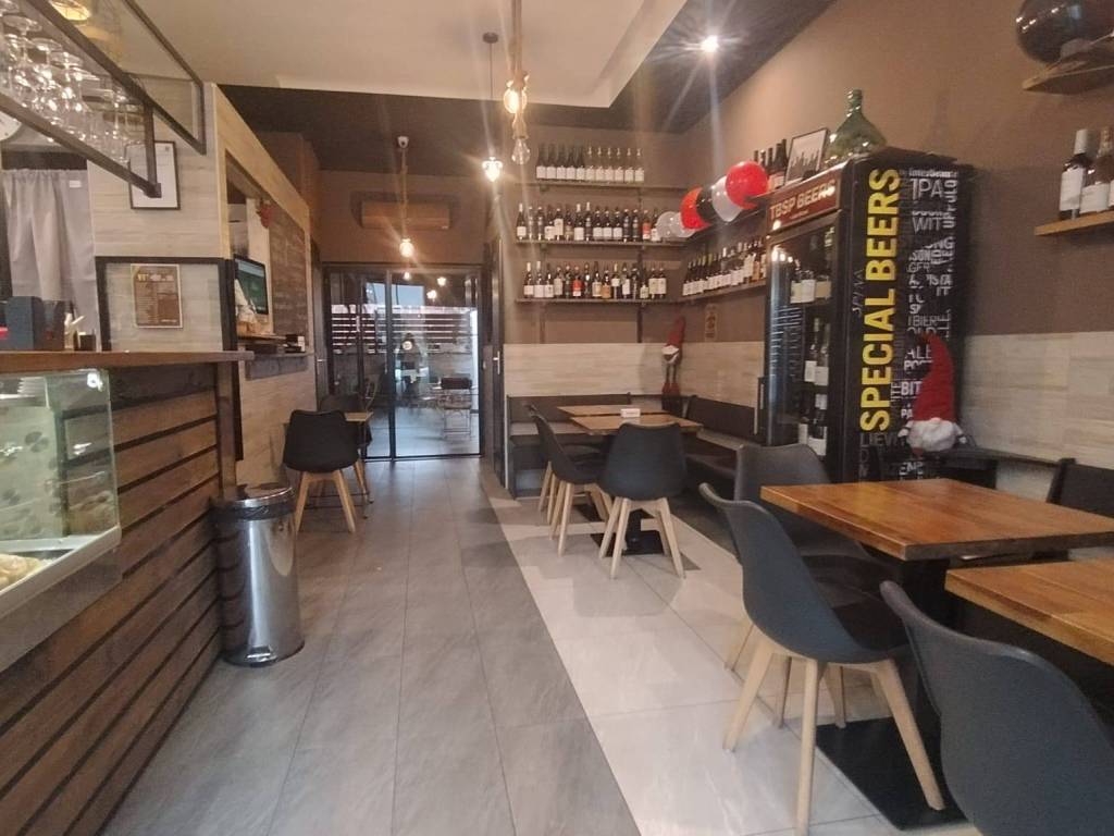 negozio in vendita a Roma in zona Prenestino-Centocelle