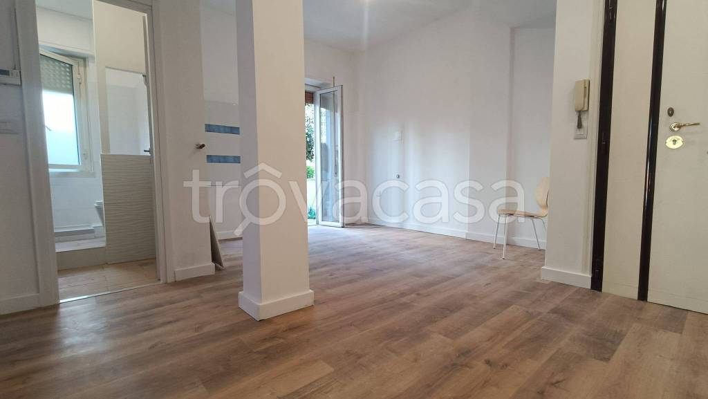 appartamento in vendita a Roma in zona Tor di Quinto