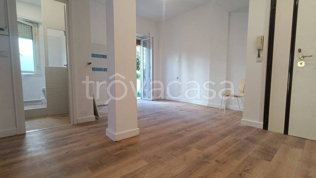 appartamento in vendita a Roma in zona Tor di Quinto