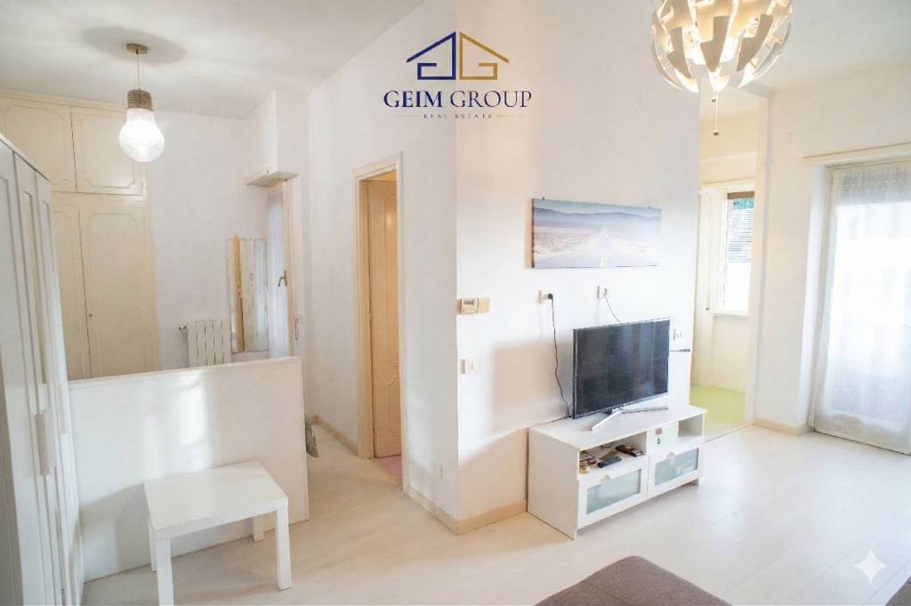 appartamento in vendita a Roma in zona Tomba di Nerone