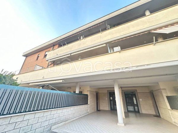 appartamento in vendita a Roma in zona Casal Morena
