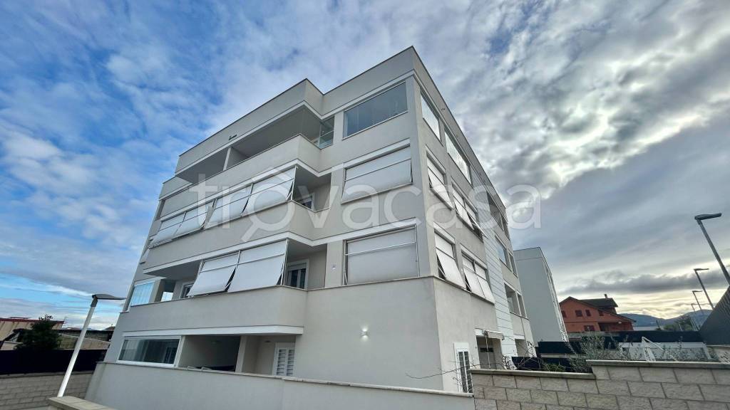 appartamento in vendita a Roma in zona Casal Morena