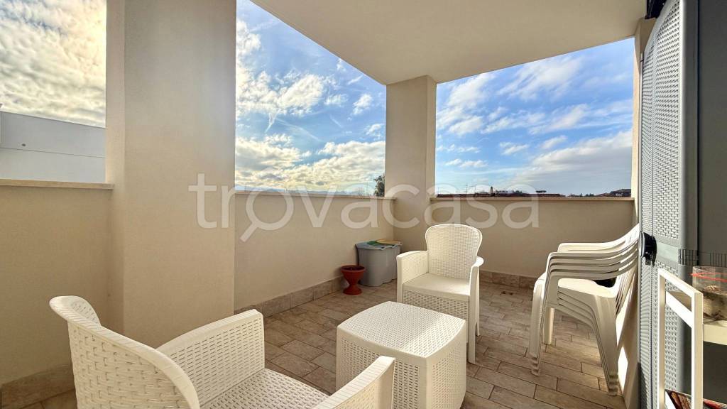 appartamento in vendita a Roma in zona Casal Morena