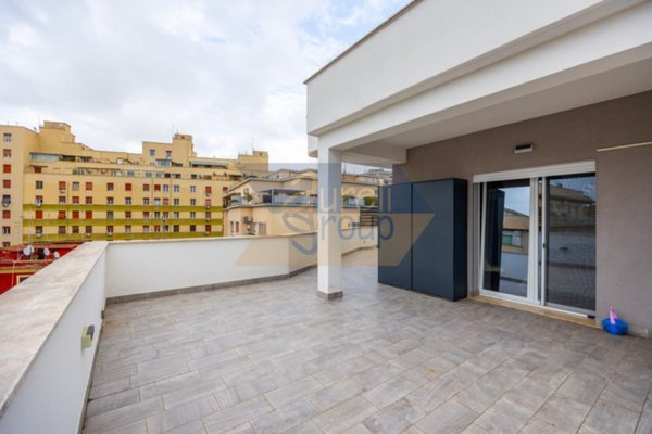 appartamento in vendita a Roma in zona Appio Latino