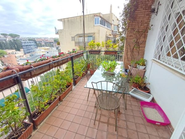 appartamento in vendita a Roma in zona Tor di Quinto