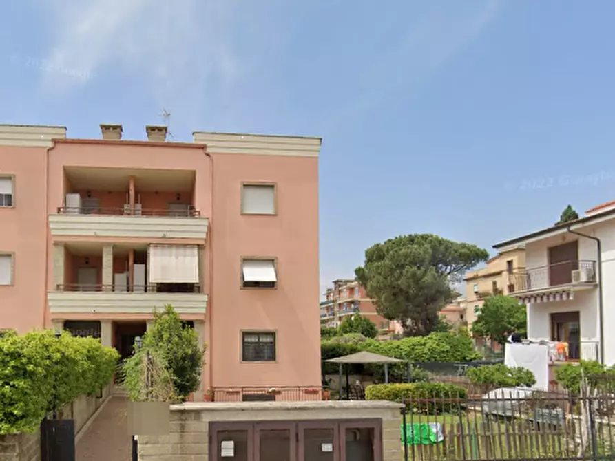 appartamento in vendita a Roma in zona Lunghezza