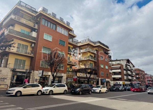 appartamento in vendita a Roma in zona Primavalle