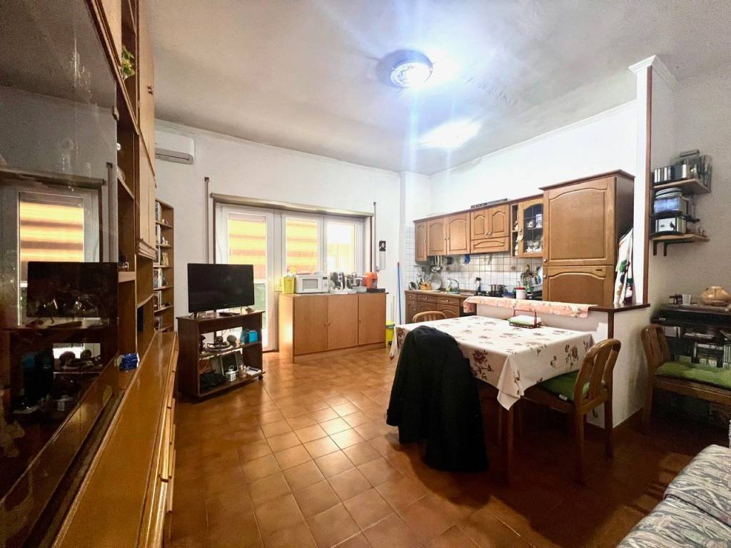 appartamento in vendita a Roma in zona Trastevere