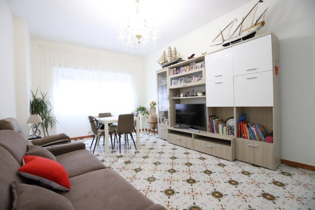 appartamento in vendita a Roma in zona Ostia