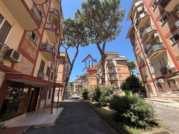 appartamento in vendita a Roma in zona Ostia