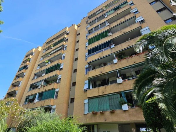 appartamento in vendita a Roma in zona Cinecittà