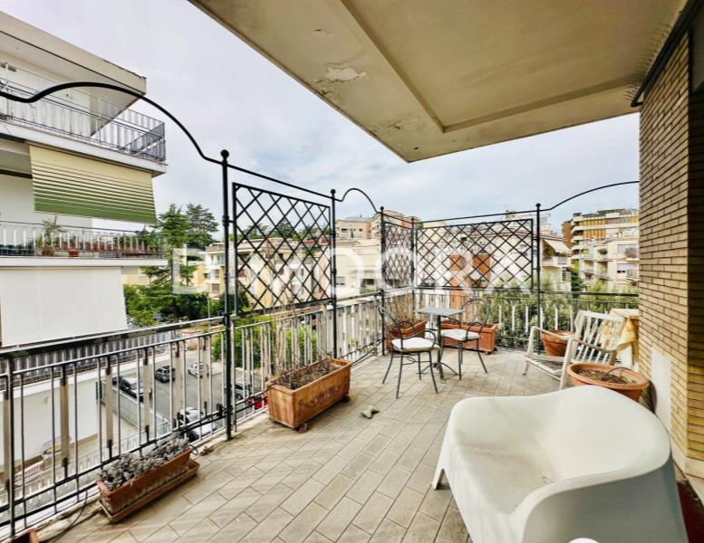 appartamento in vendita a Roma in zona Tor di Quinto