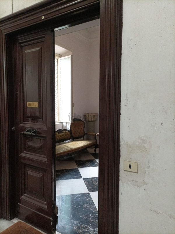 appartamento in vendita a Roma in zona Castro Pretorio