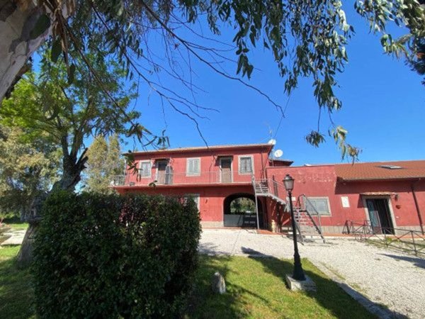 appartamento in vendita a Roma in zona Lunghezza