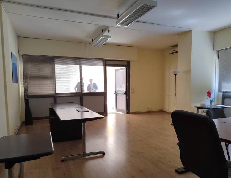 negozio in vendita a Roma in zona San Basilio