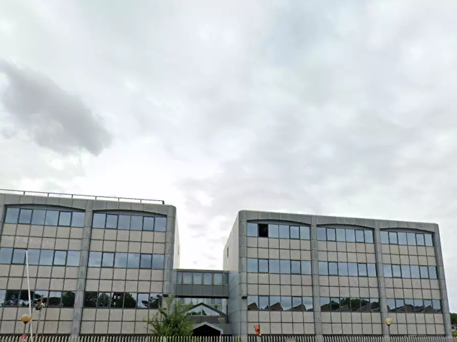 locale di sgombero in vendita a Roma