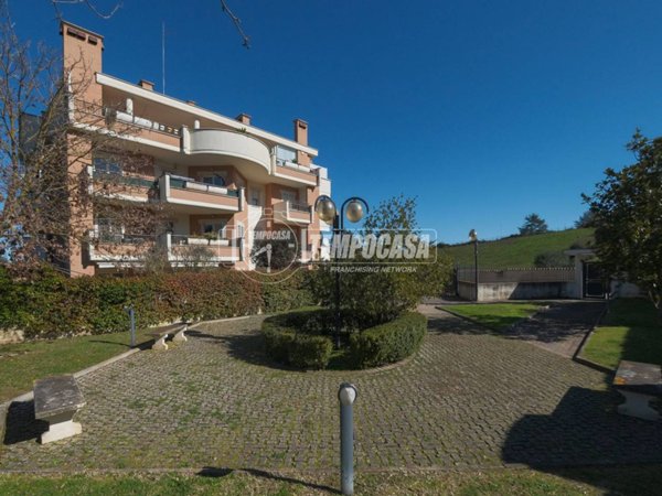 appartamento in vendita a Roma in zona Olgiata