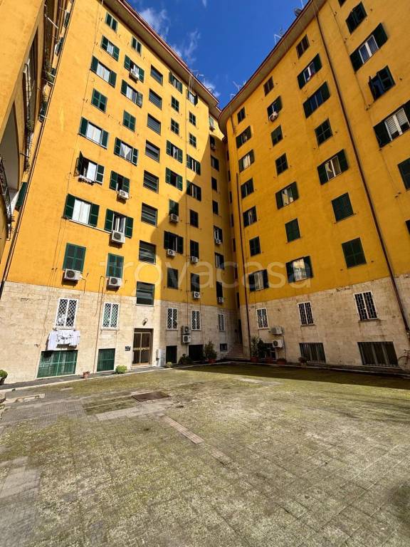 appartamento in vendita a Roma in zona Prenestino-Labicano