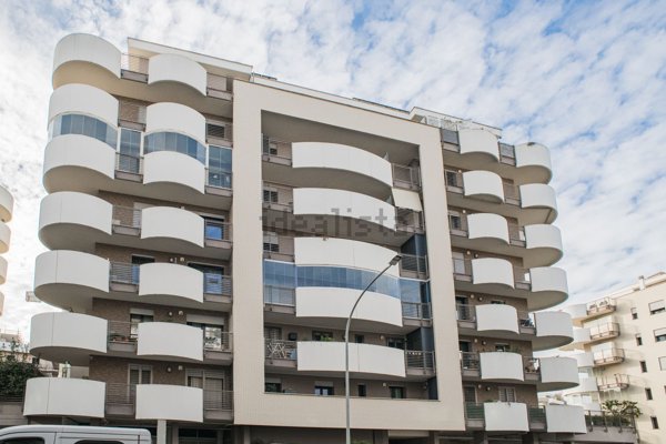 appartamento in vendita a Roma in zona Ardeatino