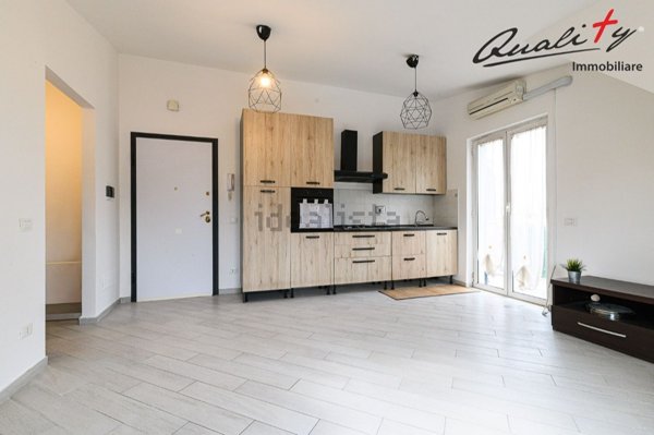 appartamento in vendita a Roma in zona Lunghezza