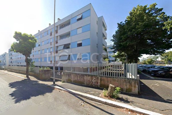 appartamento in vendita a Roma in zona Ostiense