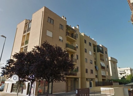 appartamento in vendita a Roma in zona Appio Claudio