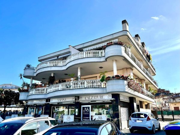 appartamento in vendita a Roma in zona Borghesiana