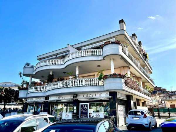 appartamento in vendita a Roma in zona Borghesiana